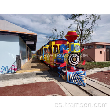 Equipo de parque de atracciones tren eléctrico.